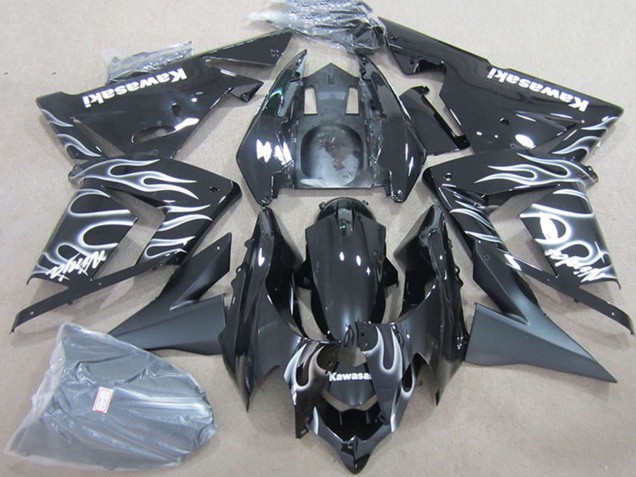 2004-2005 Kawasaki ZX10R Motorcycle Fairings - Black with White Flame UK
