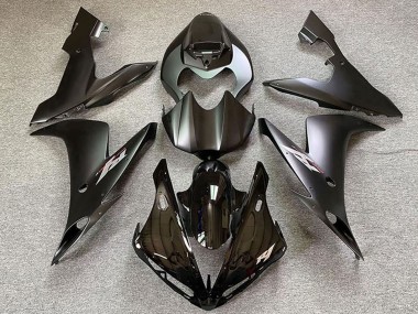 Custom 2004-2006 Yamaha R1 Motorcycle Fairings - Glossy Black Matte Black UK