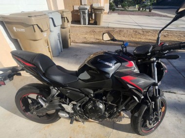 Custom 2020-2023 Kawasaki Ninja Z650 Motorcycle Fairings - Black Red UK