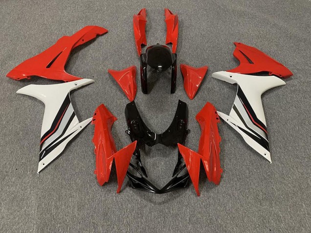 Red and Gloss White Style 2011-2024 GSXR 600-750 Motorcycle Fairings Red and Gloss White Style 2011-2024 GSXR 600-750 Motorcycle Fairings